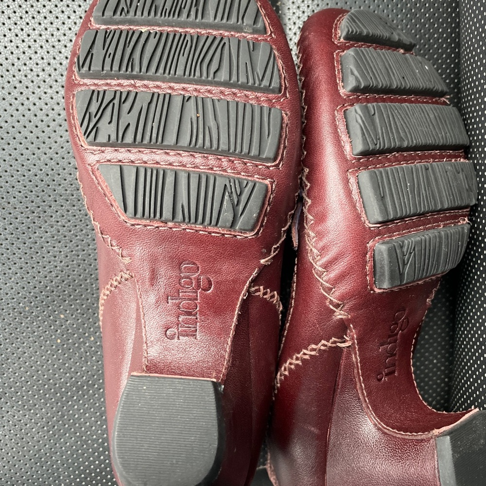 Indigo Red Leather Shoes